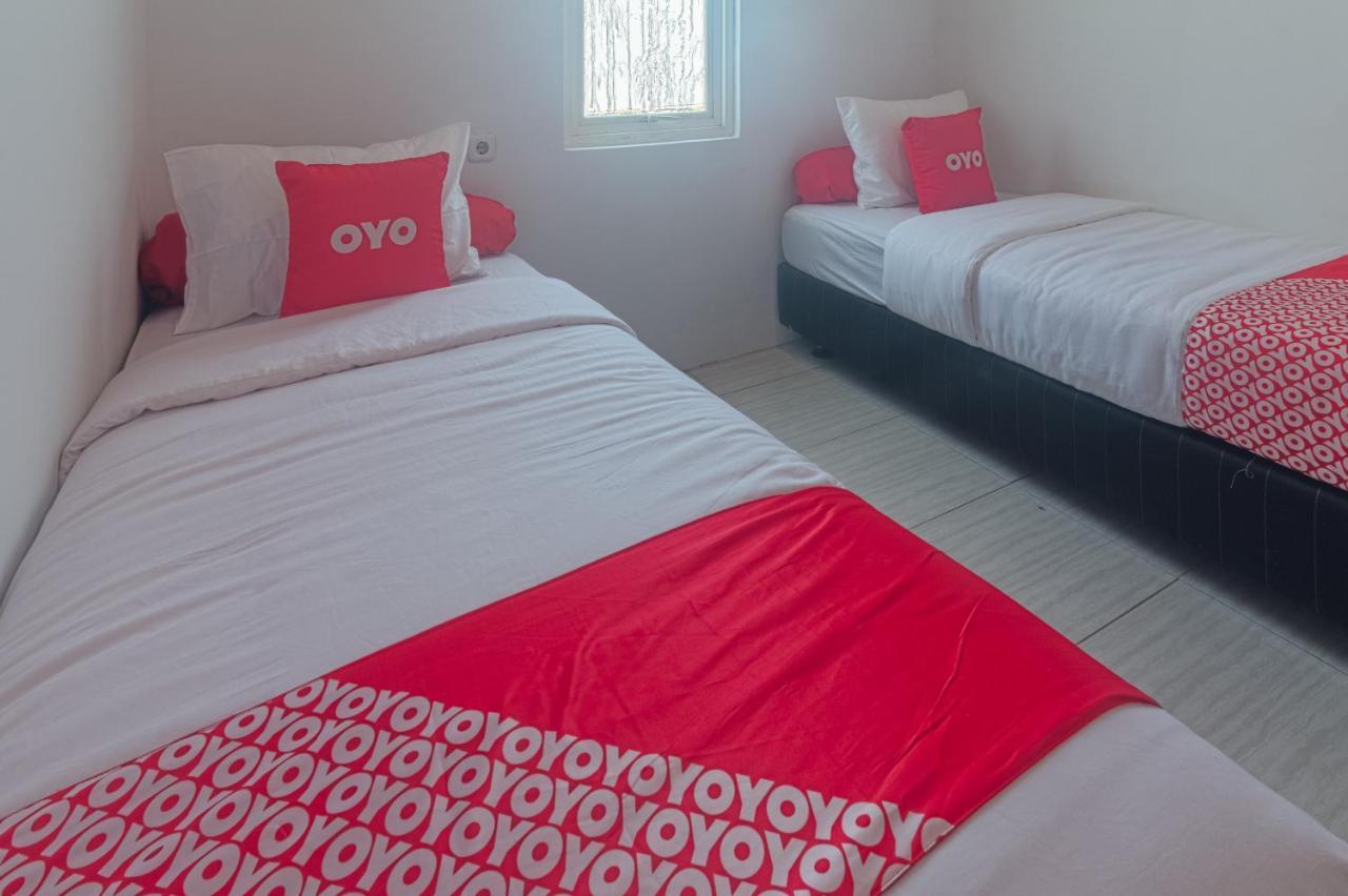 Vaccinated Staff-Oyo 2699 Haven Boarding House Hotel Ambon Luaran gambar