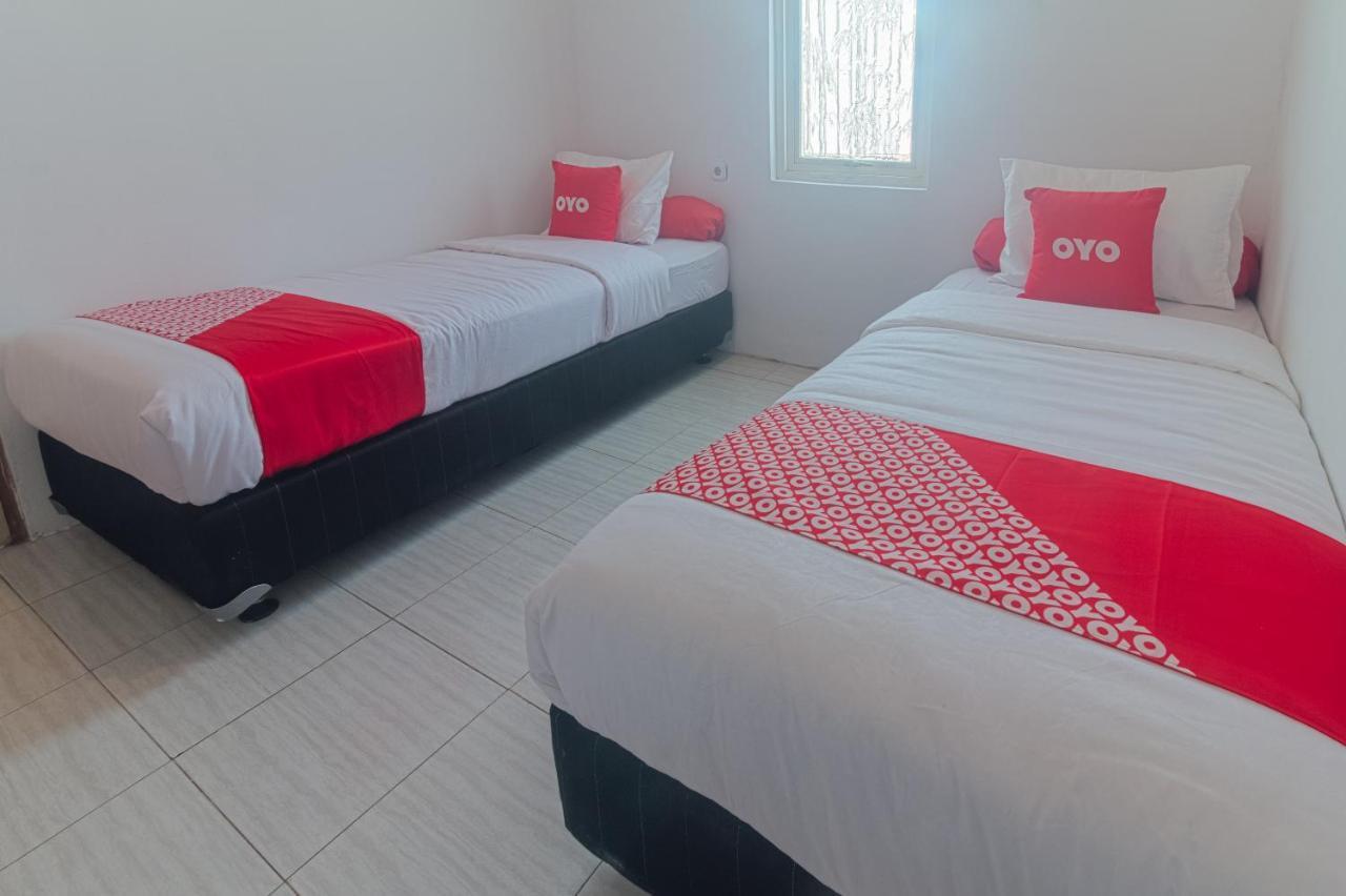 Vaccinated Staff-Oyo 2699 Haven Boarding House Hotel Ambon Luaran gambar