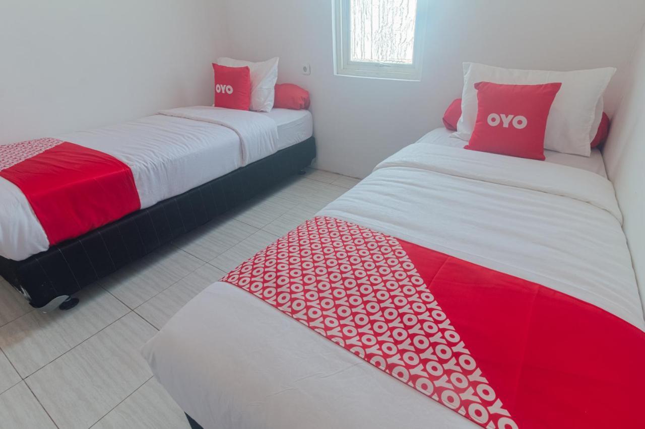 Vaccinated Staff-Oyo 2699 Haven Boarding House Hotel Ambon Luaran gambar