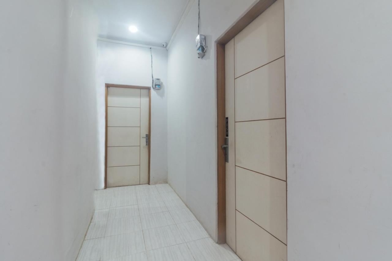 Vaccinated Staff-Oyo 2699 Haven Boarding House Hotel Ambon Luaran gambar